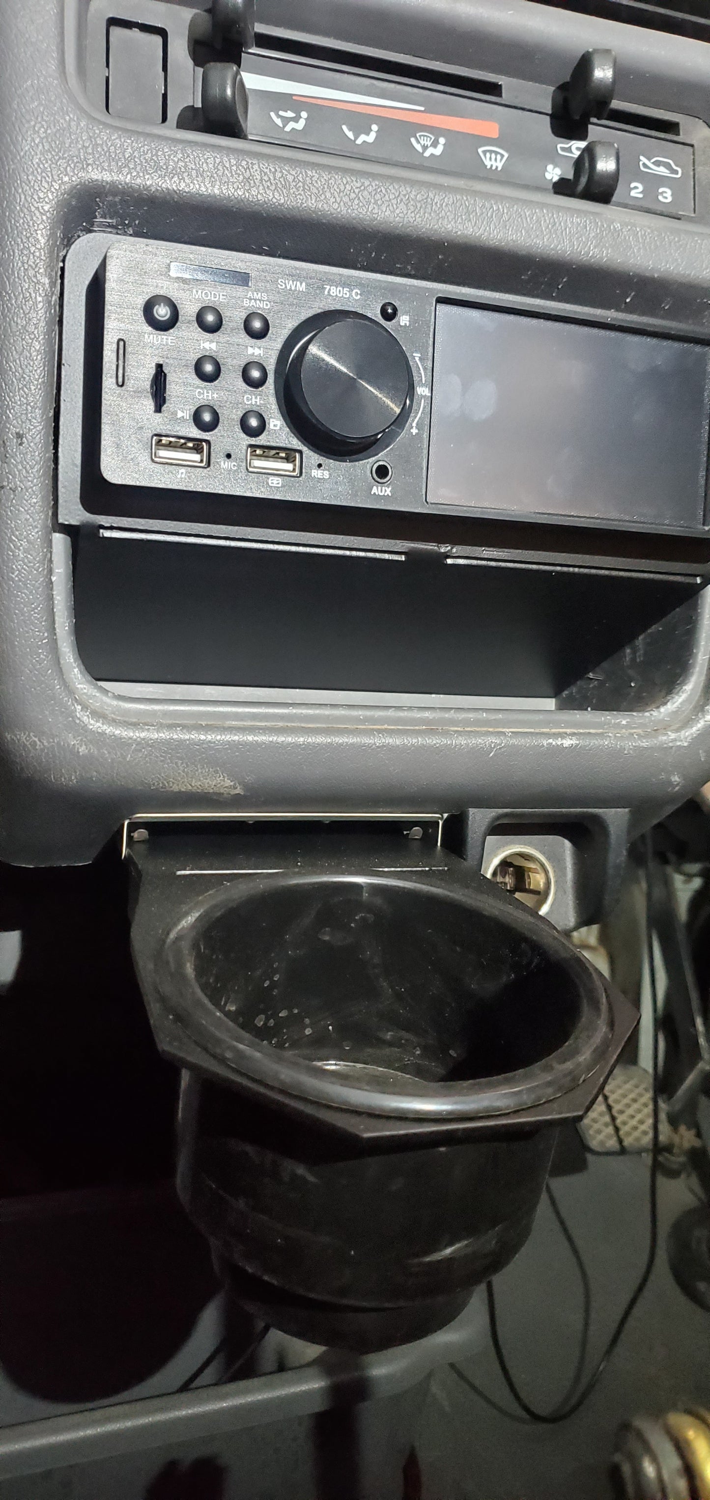 Cup Holder uses ashtray mount